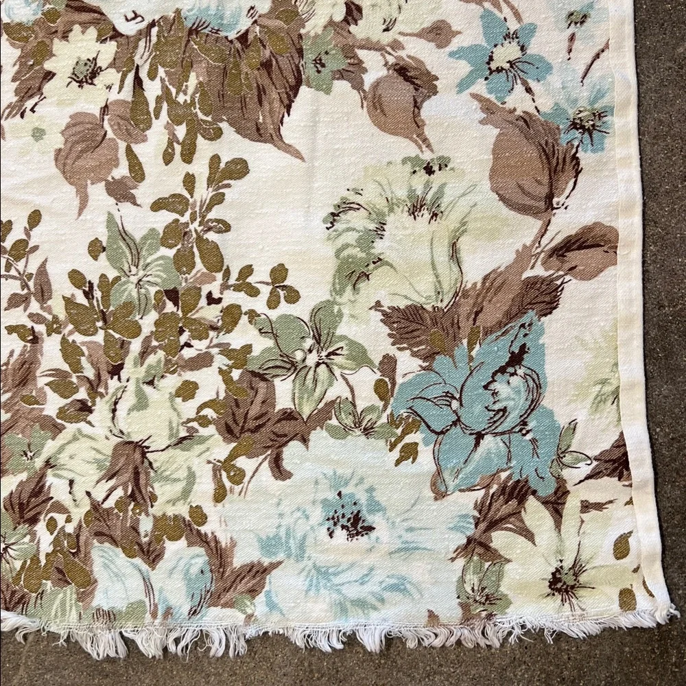 Vintage Cotton Linen blend floral tablecloth 5’ X 40” a treasure to own & enjoy
